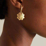 J&D Dainty Party Jewelry Stainless Steel Gold Plated Earrings Women Lucky Four Leaf Pendant Earrings