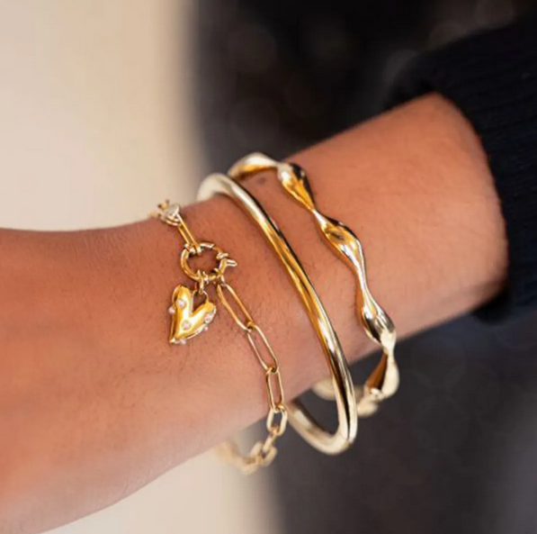 Screenshot2024-07-10at23-24-16J_dDesigner20cmStainlessSteelWomenBracelet18kGoldPlatedBigHeartPearlPendantBracelet-BuyPearlBraceletpearlBracelet18kGoldbraceletGoldPlated18kstainlessSte.png