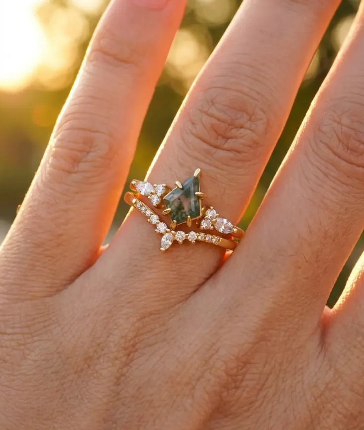 Screenshot2025-12-06at13-57-39KiteMossAgateEngagementRingSetUniqueNatureInspiredJewelry_IfShe.png